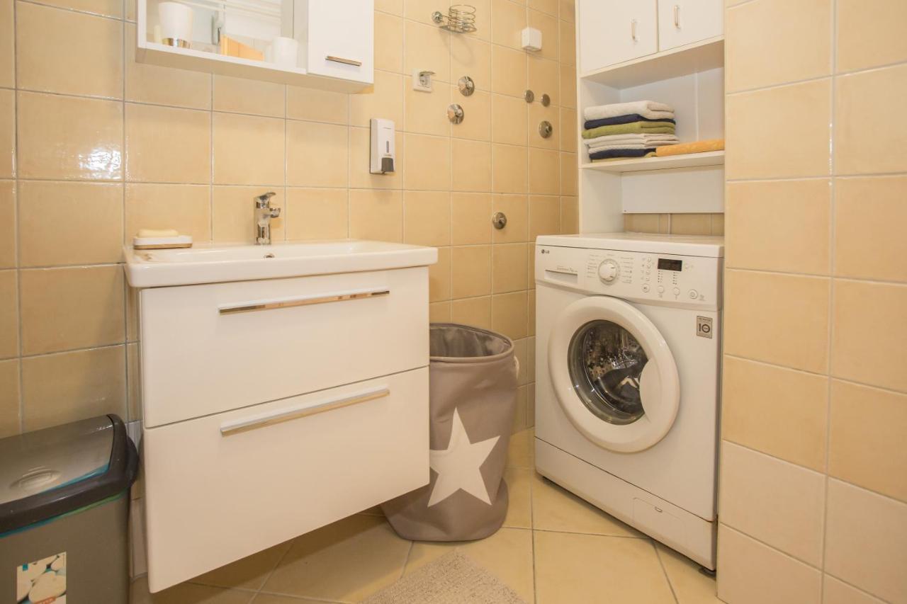 Apartment Rosse Porec Bagian luar foto