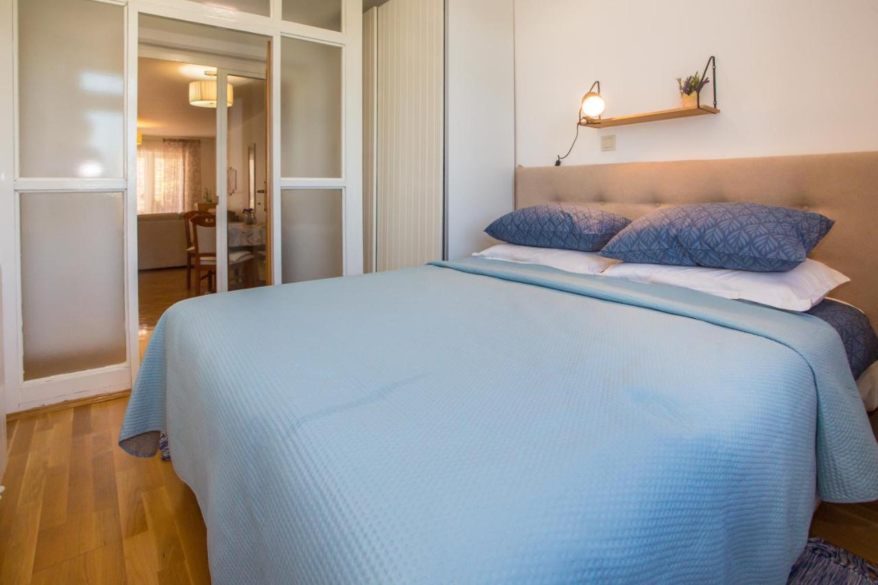 Apartment Rosse Porec Bagian luar foto