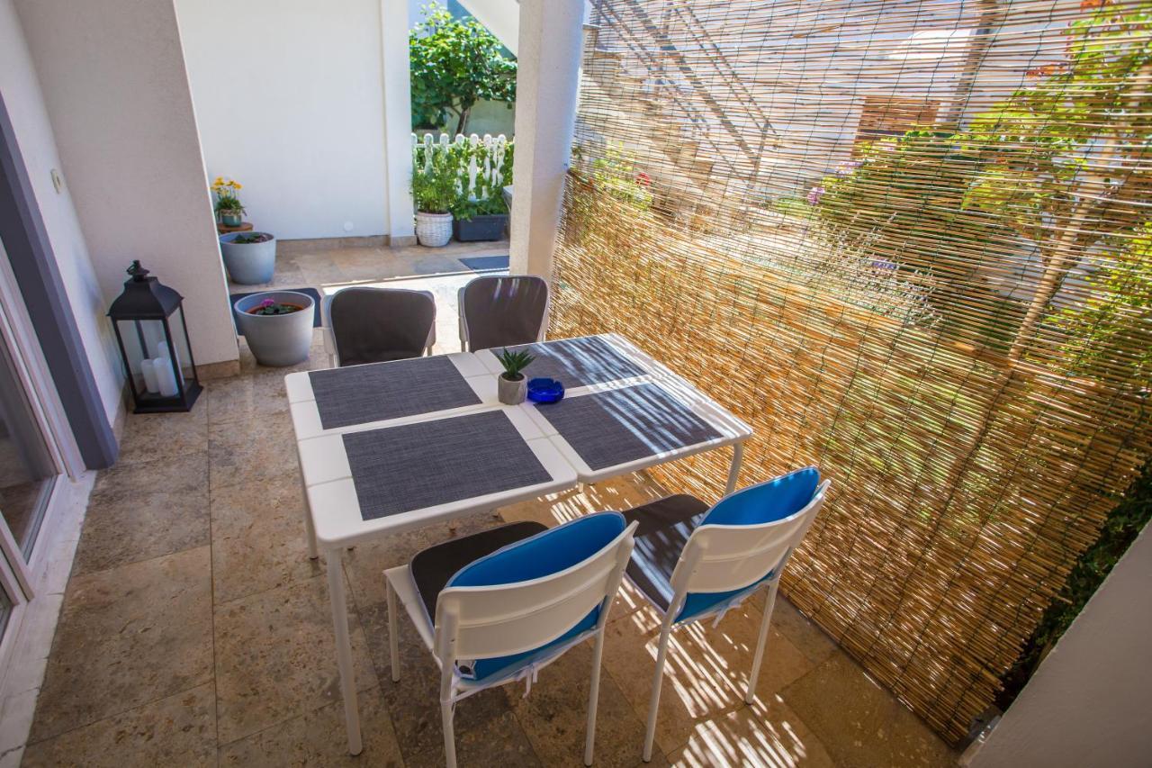 Apartment Rosse Porec Bagian luar foto