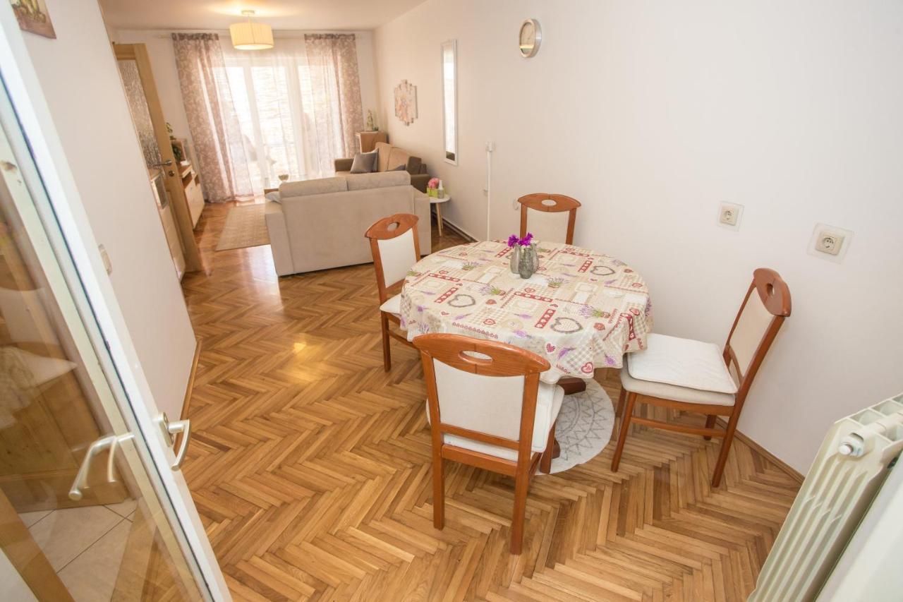 Apartment Rosse Porec Bagian luar foto